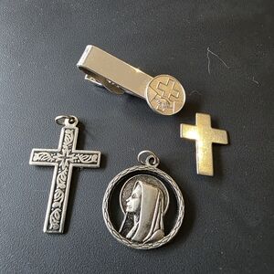Vintage Silver Tone Religious Jewelry Set